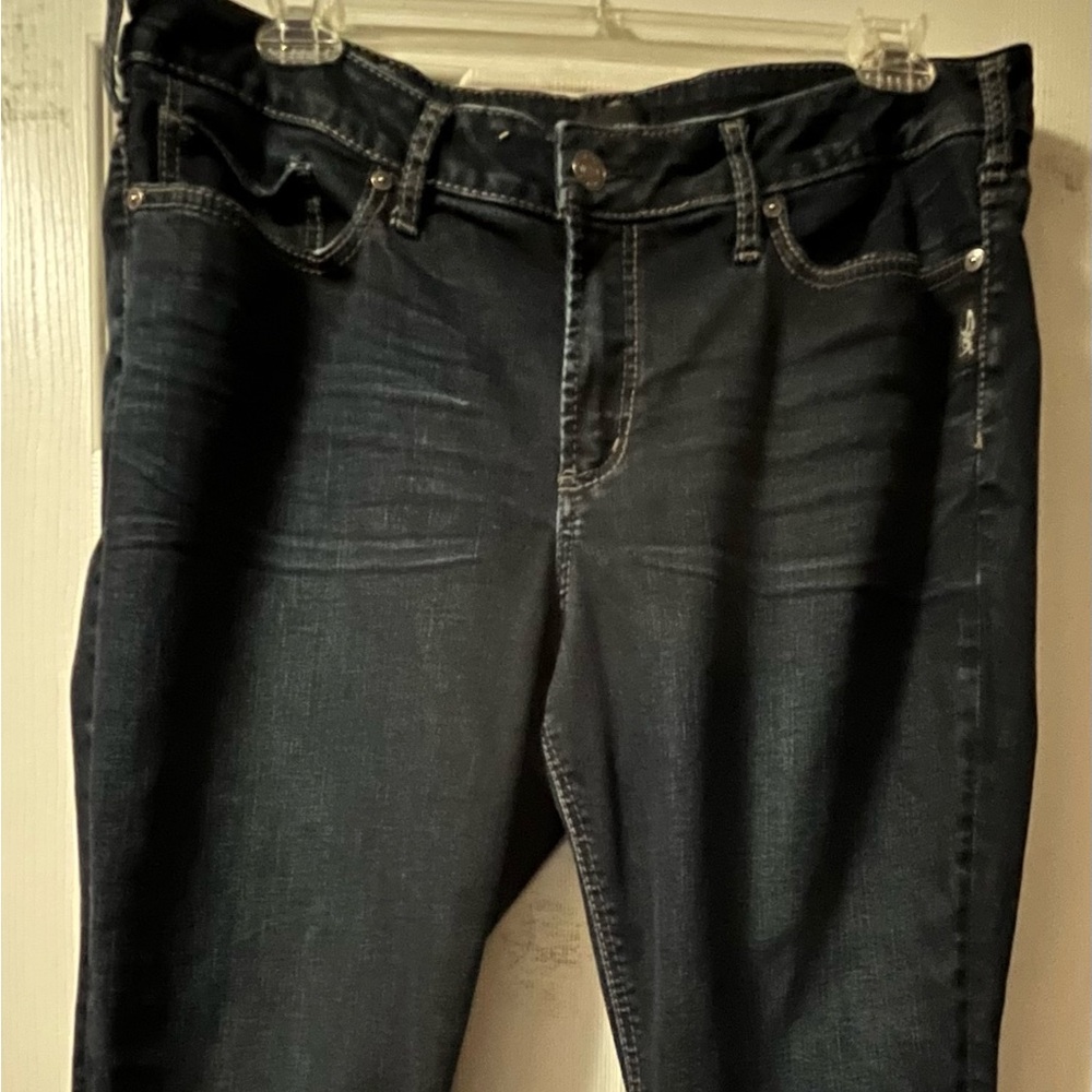 Silver Jeans Avery Straight in Dark Denim